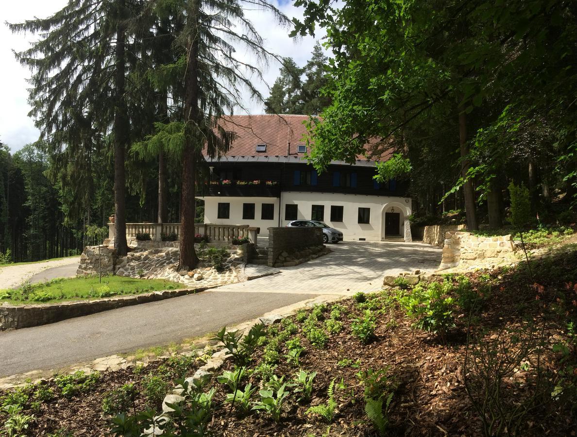 Hunting Lodge Vitkov Sokolov Eksteriør billede